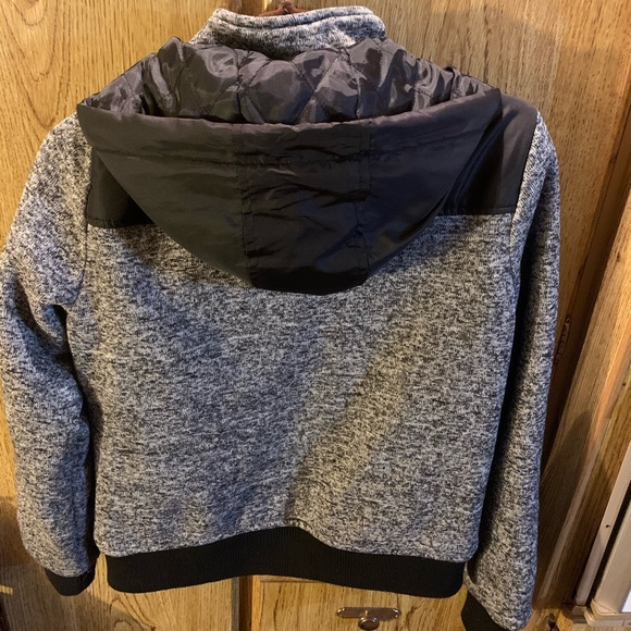 Jacket - Picture 3 of 4